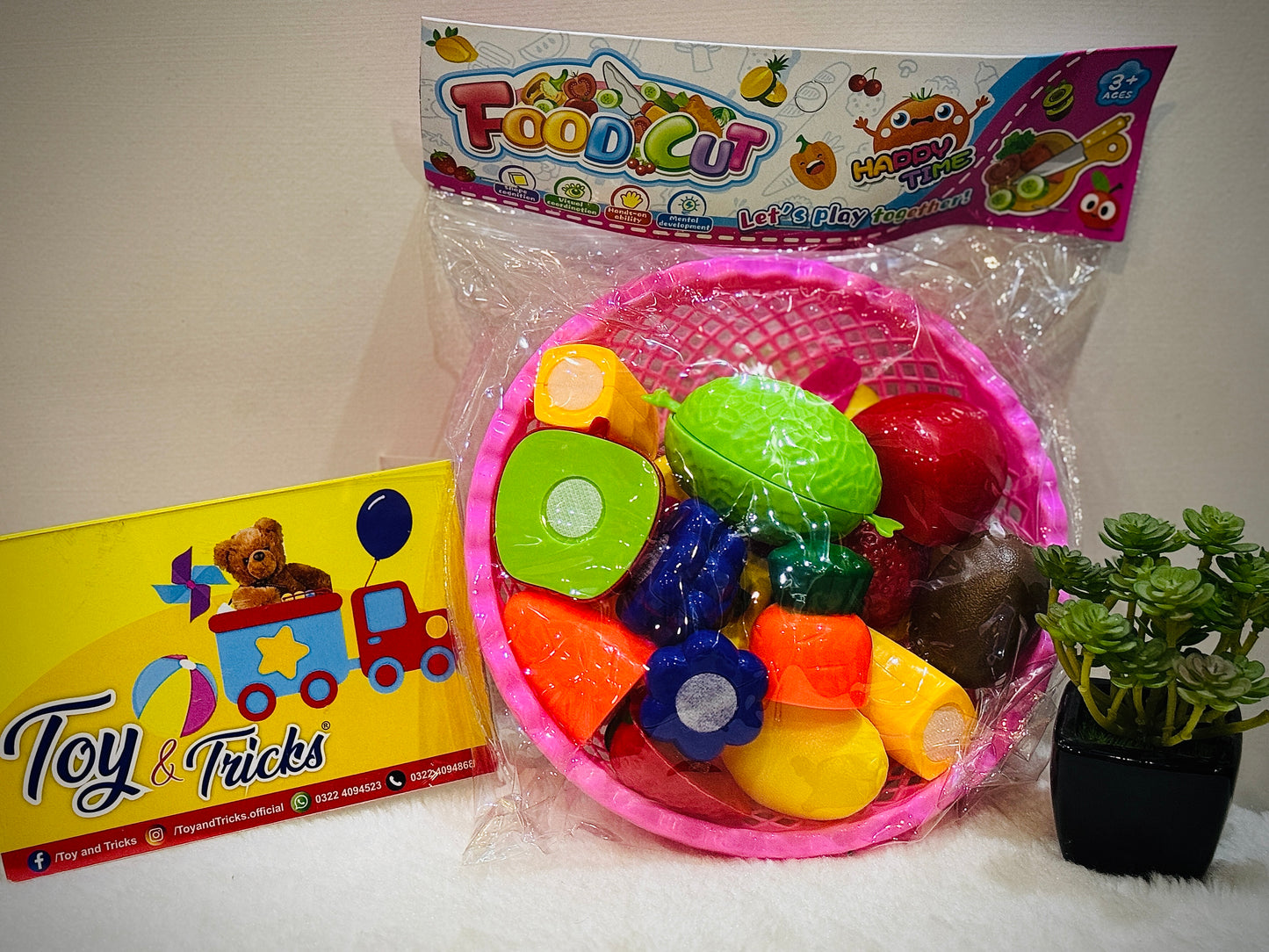 Fruit cutting set