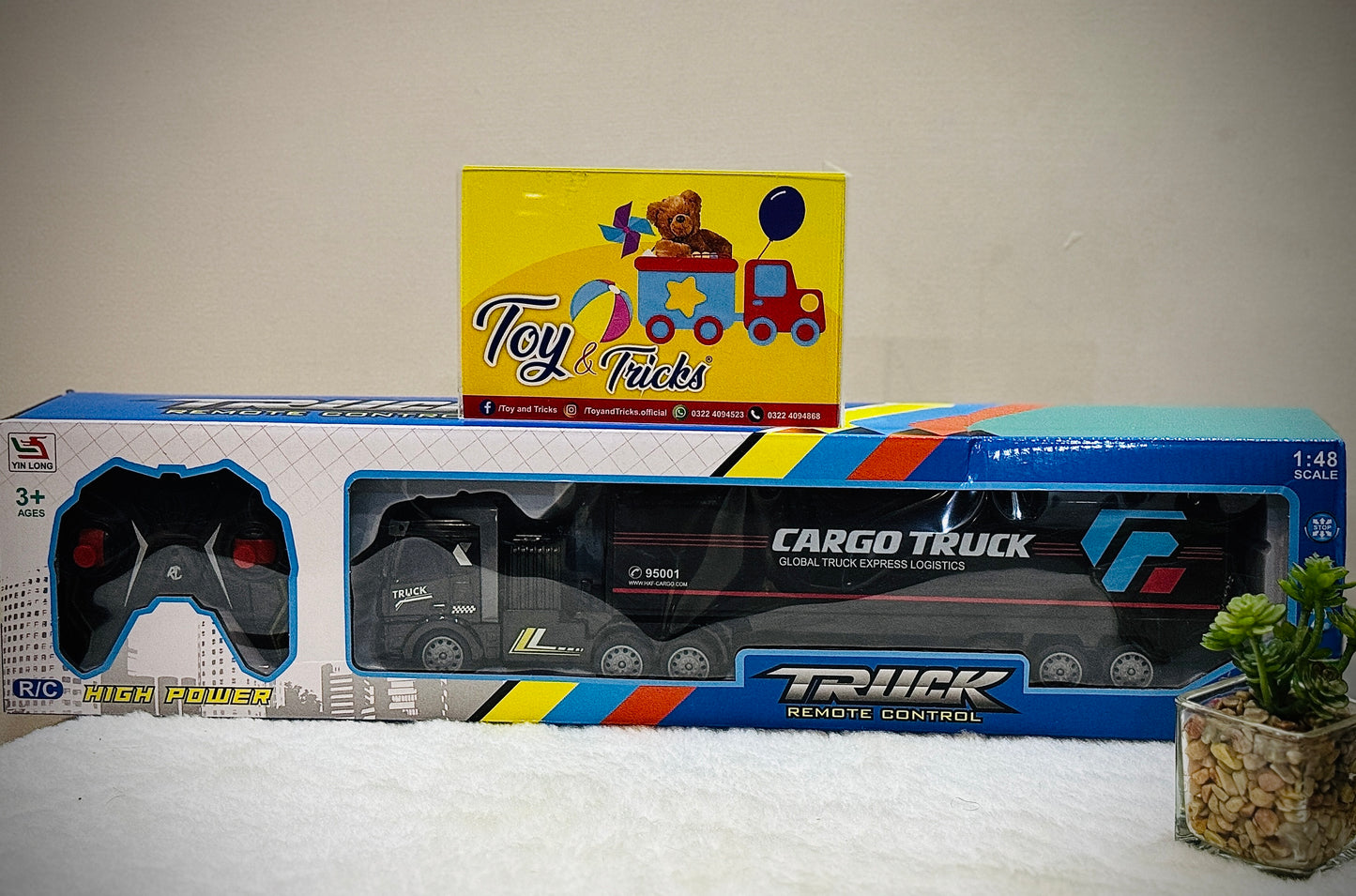 Remote Control Cargo Truck – 1:48 Scale