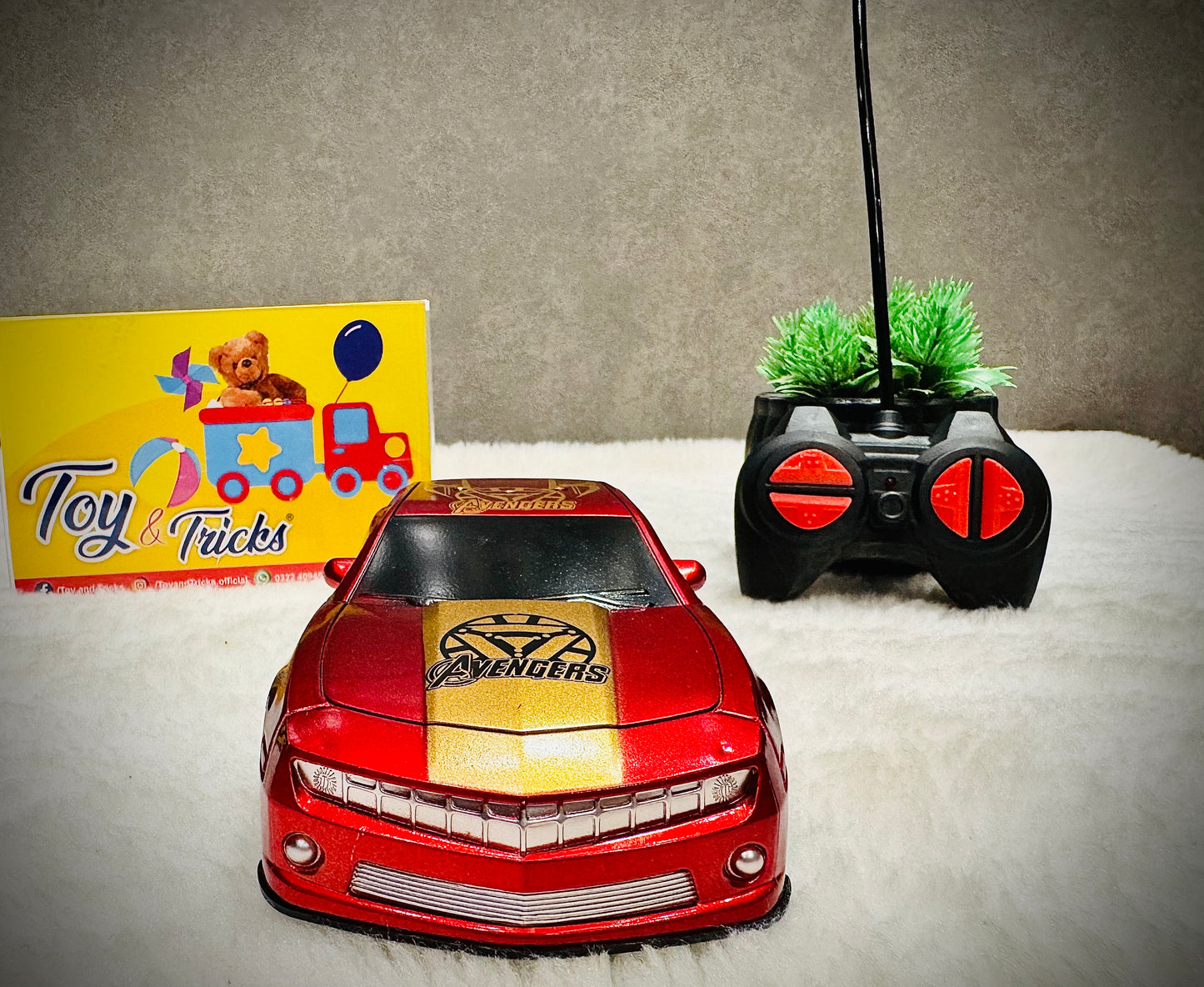 Marvel's Iron Man Remote Control Car (1:24 Scale)