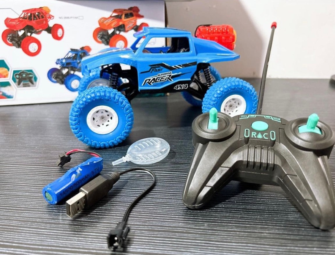 Climbing RC Car with Spray Effect
